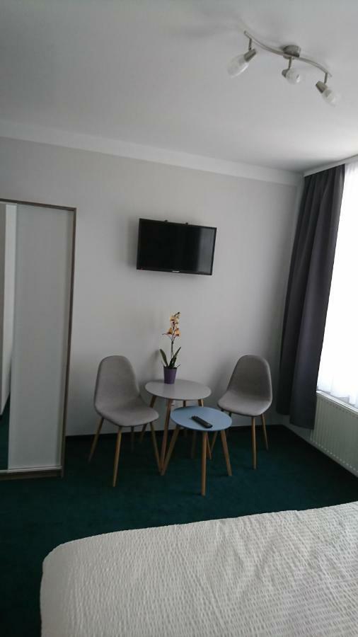 Restaurant Rosengarten Neuruppin Extérieur photo